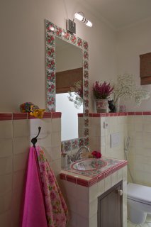 Romantická koupelna s mexickými obklady